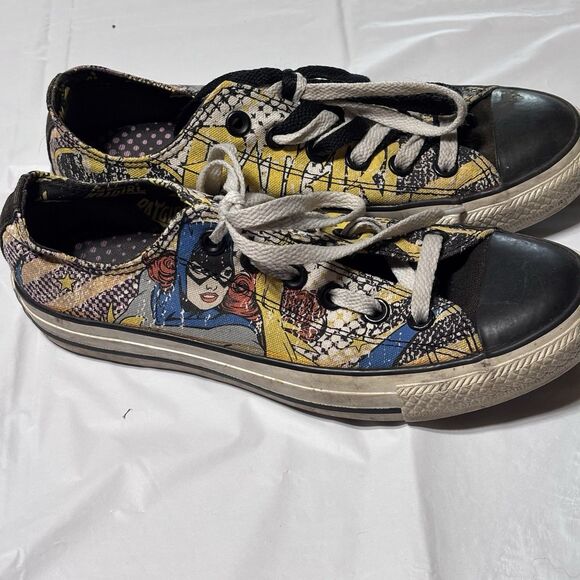 Converse All Star DC Comics Batgirl  Sneaker Women's size 7 Men's 5  - Good Cond - Picture 3 of 13